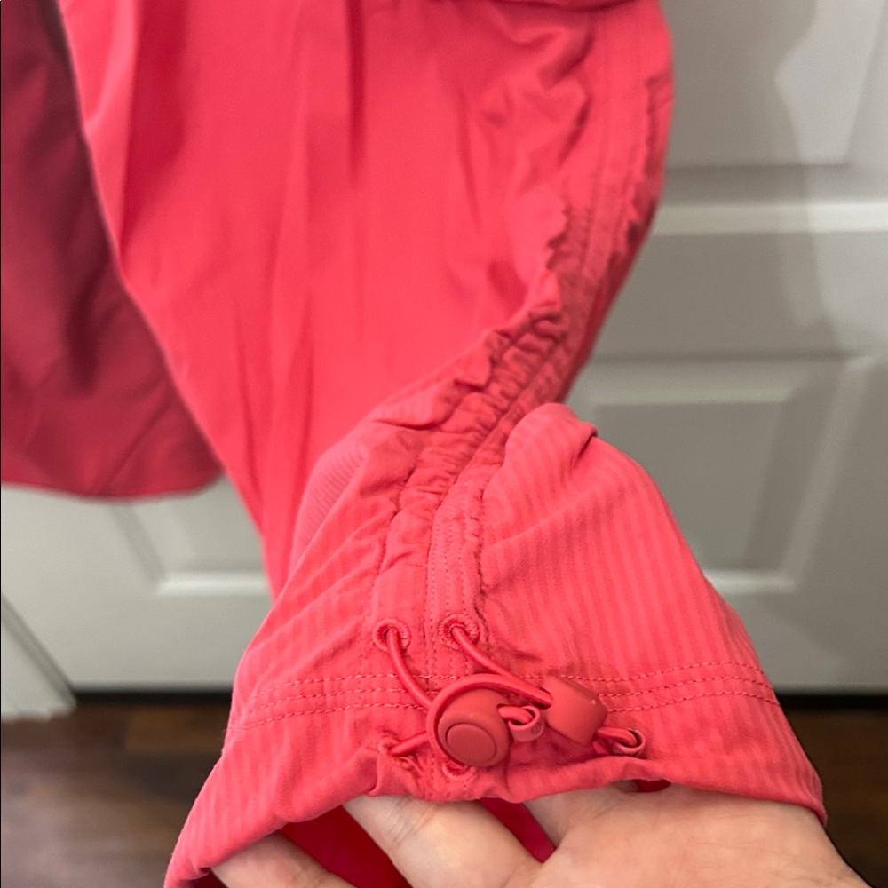 Lululemon Dance Studio Relaxed-Fit Mid-Rise Cargo Pant - Picture 4 of 8
